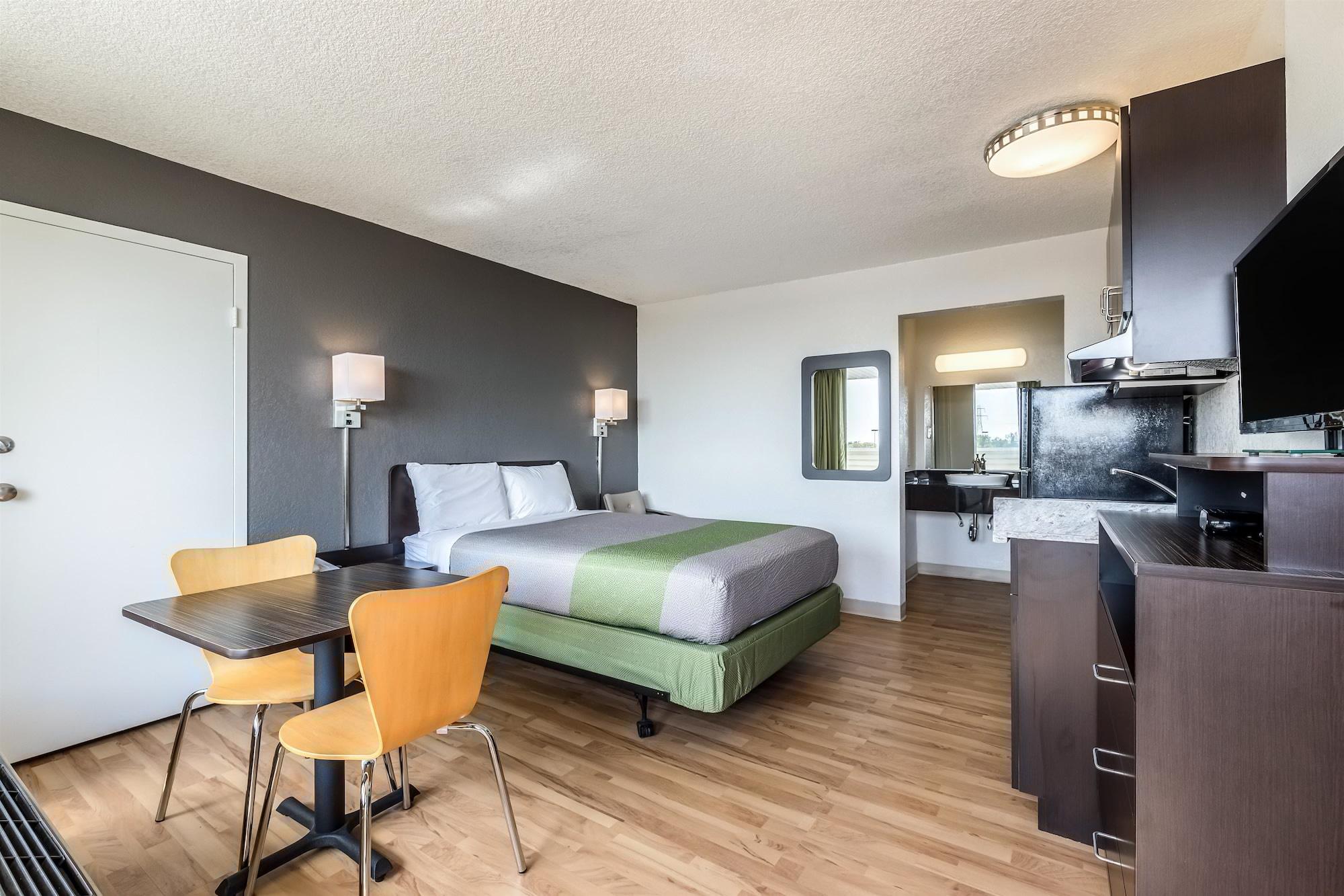 Motel 6-Pekin, Il Eksteriør bilde