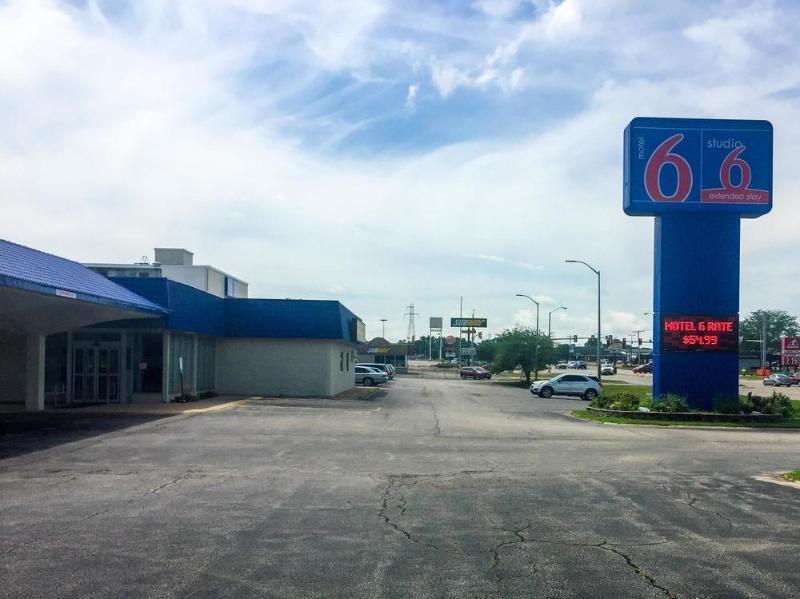 Motel 6-Pekin, Il Eksteriør bilde